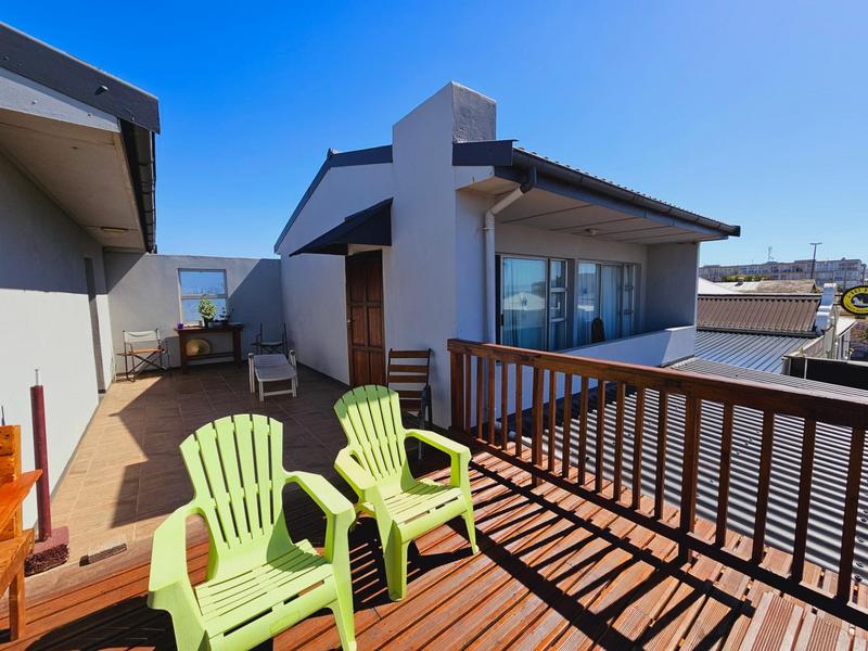 5 Bedroom Property for Sale in Jeffreys Bay Eastern Cape